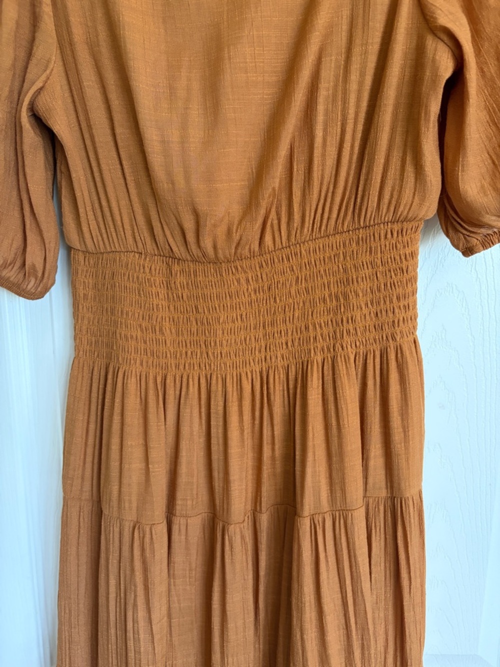 J Gee size Small Like new Women's Rust Tiered Gauzy Maxi Dress with Puff Sleeves - Picture 5 of 5